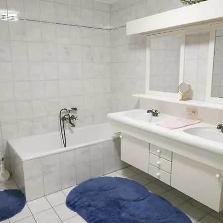 Stadtwohnung Franz Bis 6 Personen Bei Salzburg Lejlighed Hallein